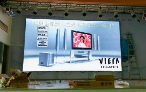 Zhuhai core Ye school indoor arena P4 high-definition full-color displays